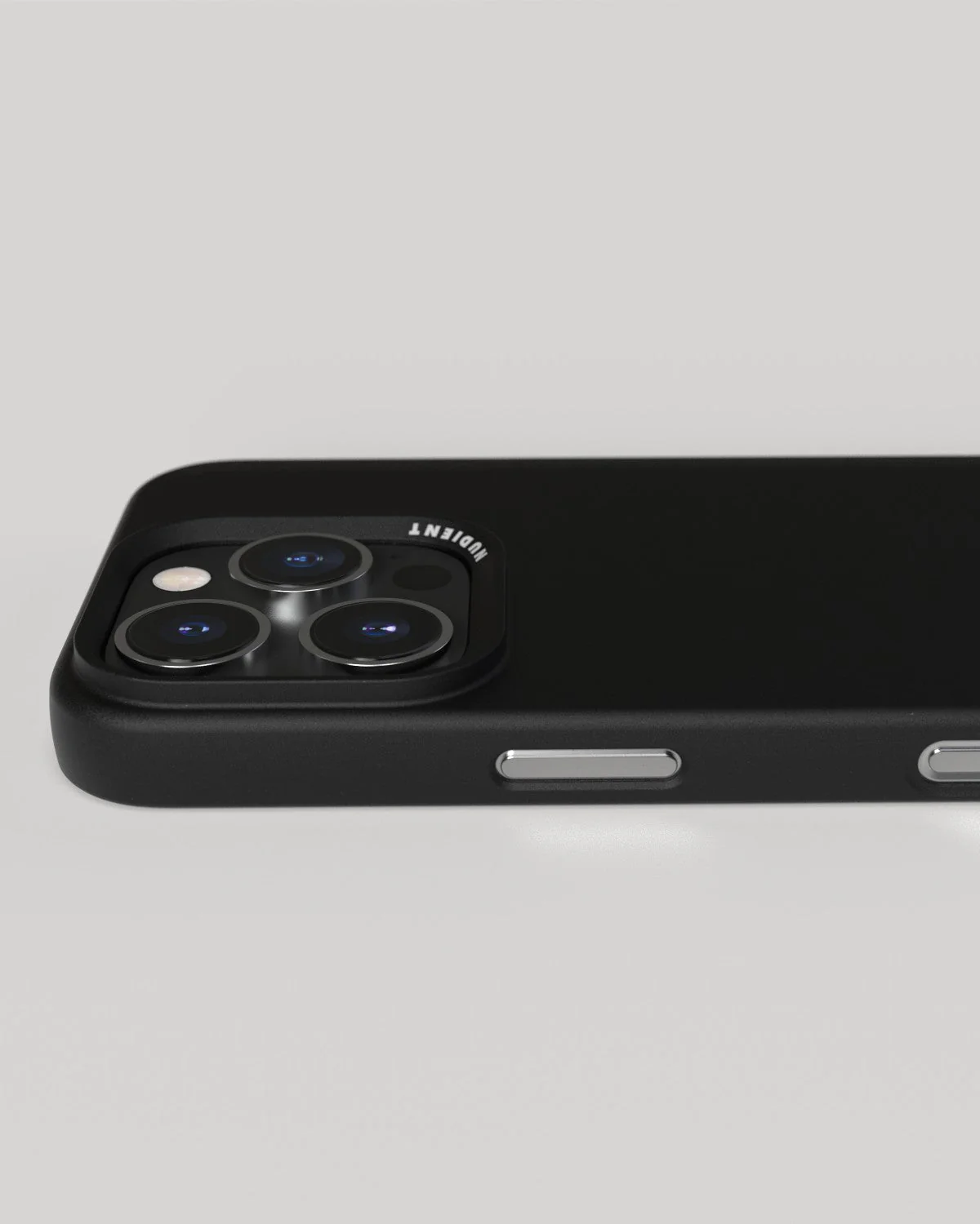 Thin Case - iPhone 16 Pro - Ink Black & Pine Green - Image 4