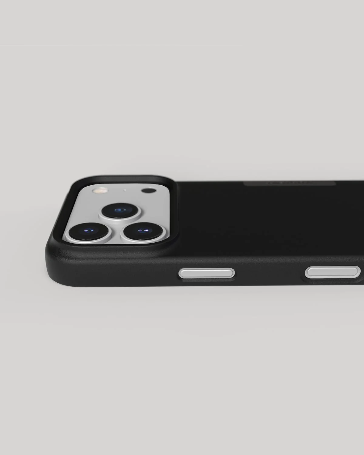 Thin Case - iPhone 17 Pro - Ink Black & Pine Green - Image 4